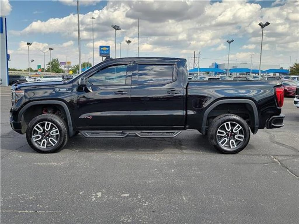 Used 2022 GMC Sierra 1500 AT4 4x4 Crew Cab 5.75 ft. box 147.4 in. WB
