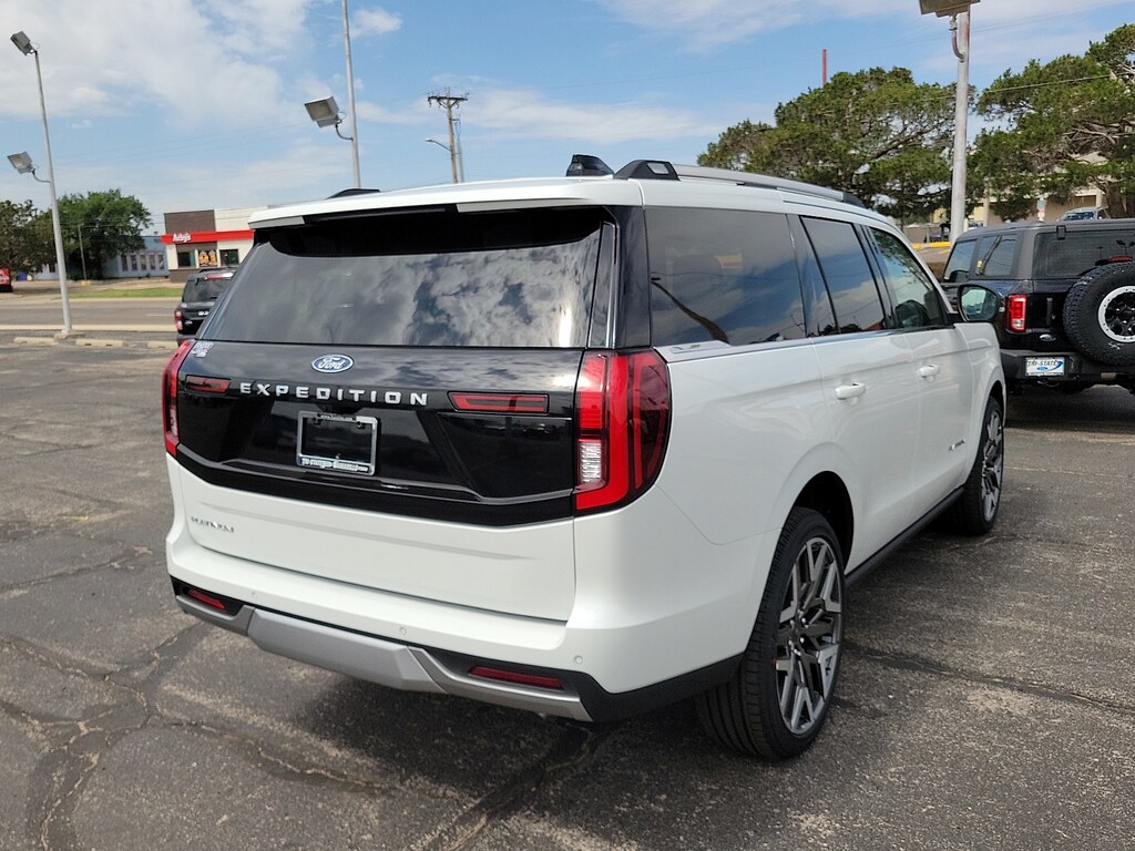 New 2026 Ford Expedition Platinum® SUV