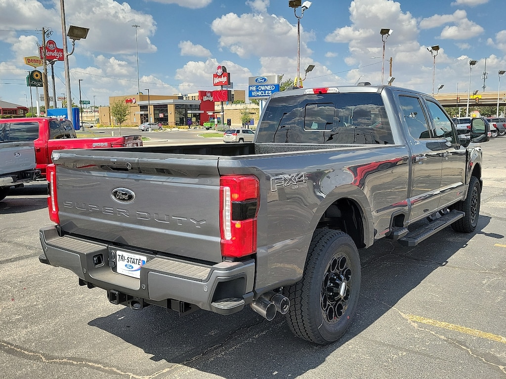 New 2026 Ford Super Duty F-350® Lariat® TRUCK
