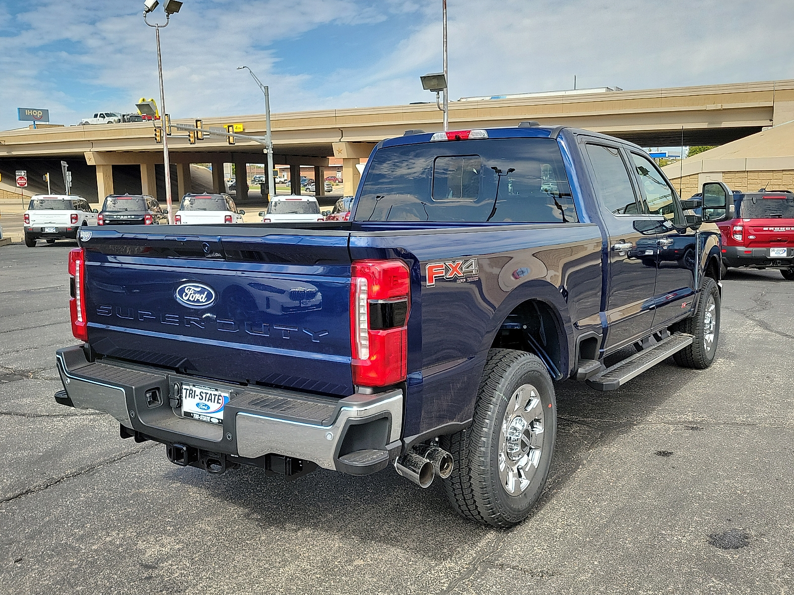 New 2027 Ford Super Duty F-250® Lariat® TRUCK