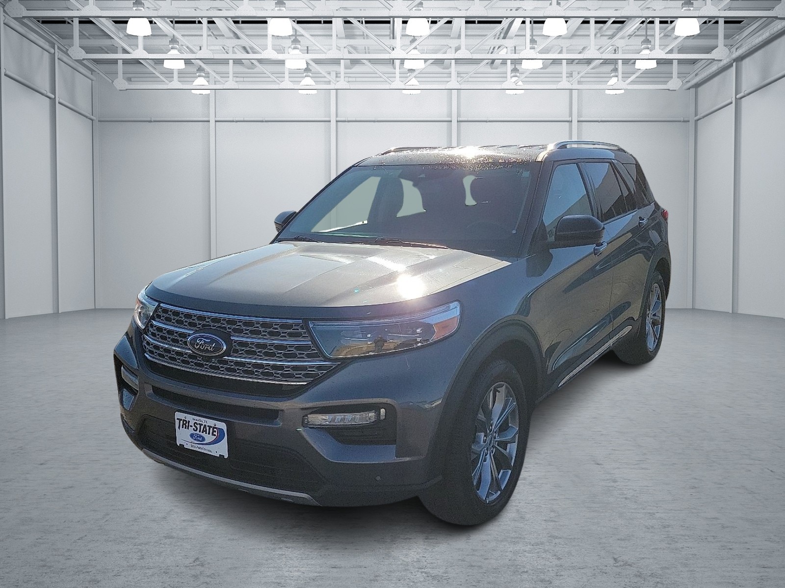 2023 Ford Explorer Limited's photo