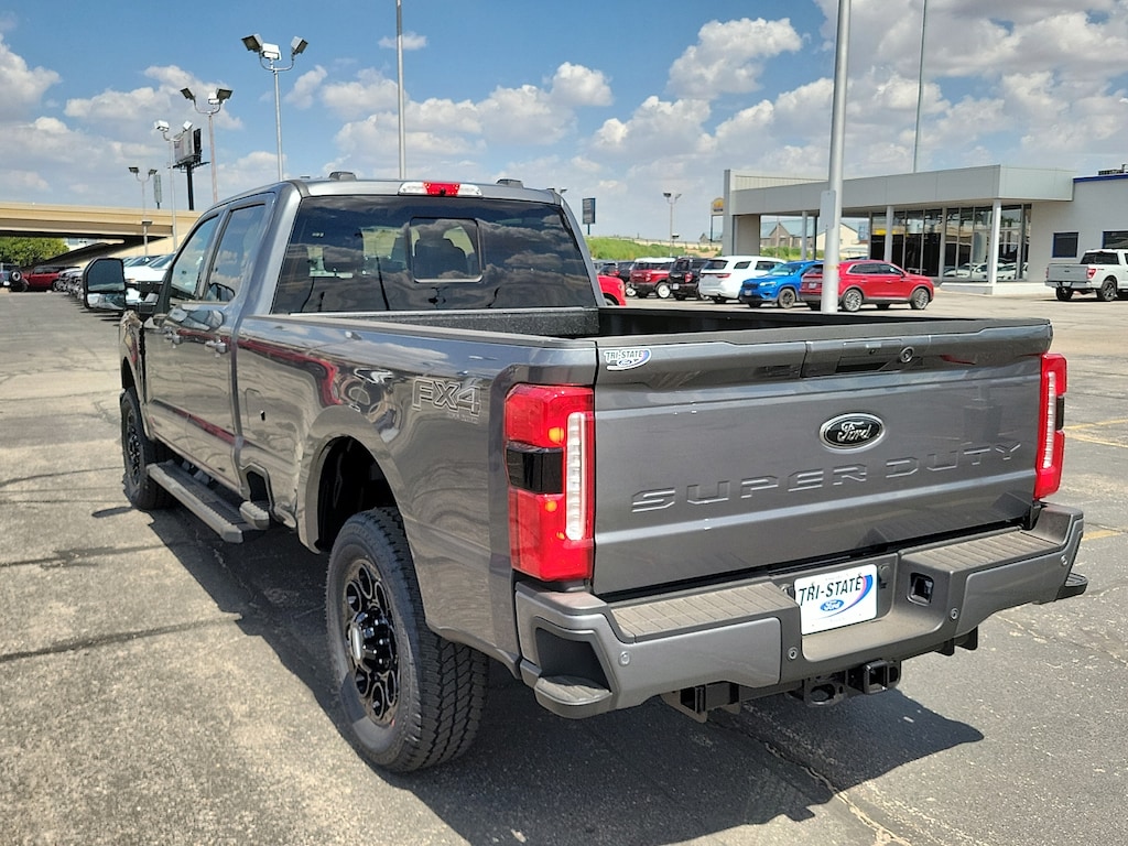 New 2026 Ford Super Duty F-350® Lariat® TRUCK