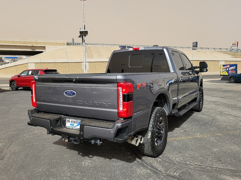 Used 2024 Ford F-250 Lariat 4x4 Crew Cab 6.75 ft. box 160 in. WB SRW Sedan