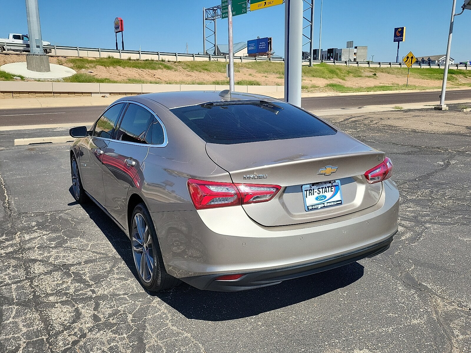 2024 Chevrolet Malibu Premier 2LT photo 3