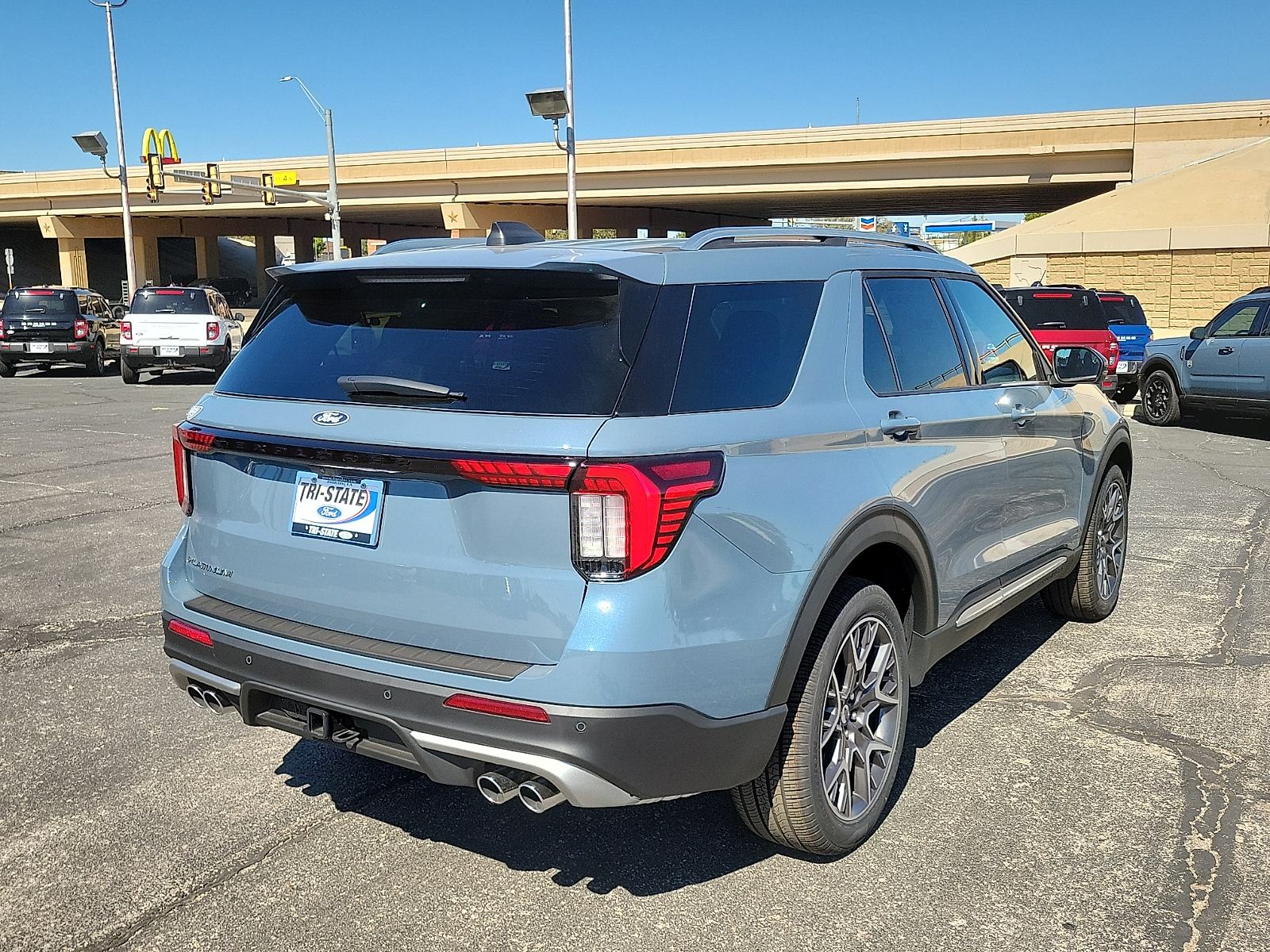 New 2027 Ford Explorer Platinum SUV
