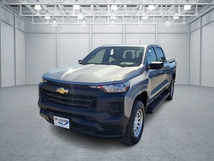 2025 Chevrolet Colorado WT 4x4 Crew Cab 5 ft. box 131 in. WB
