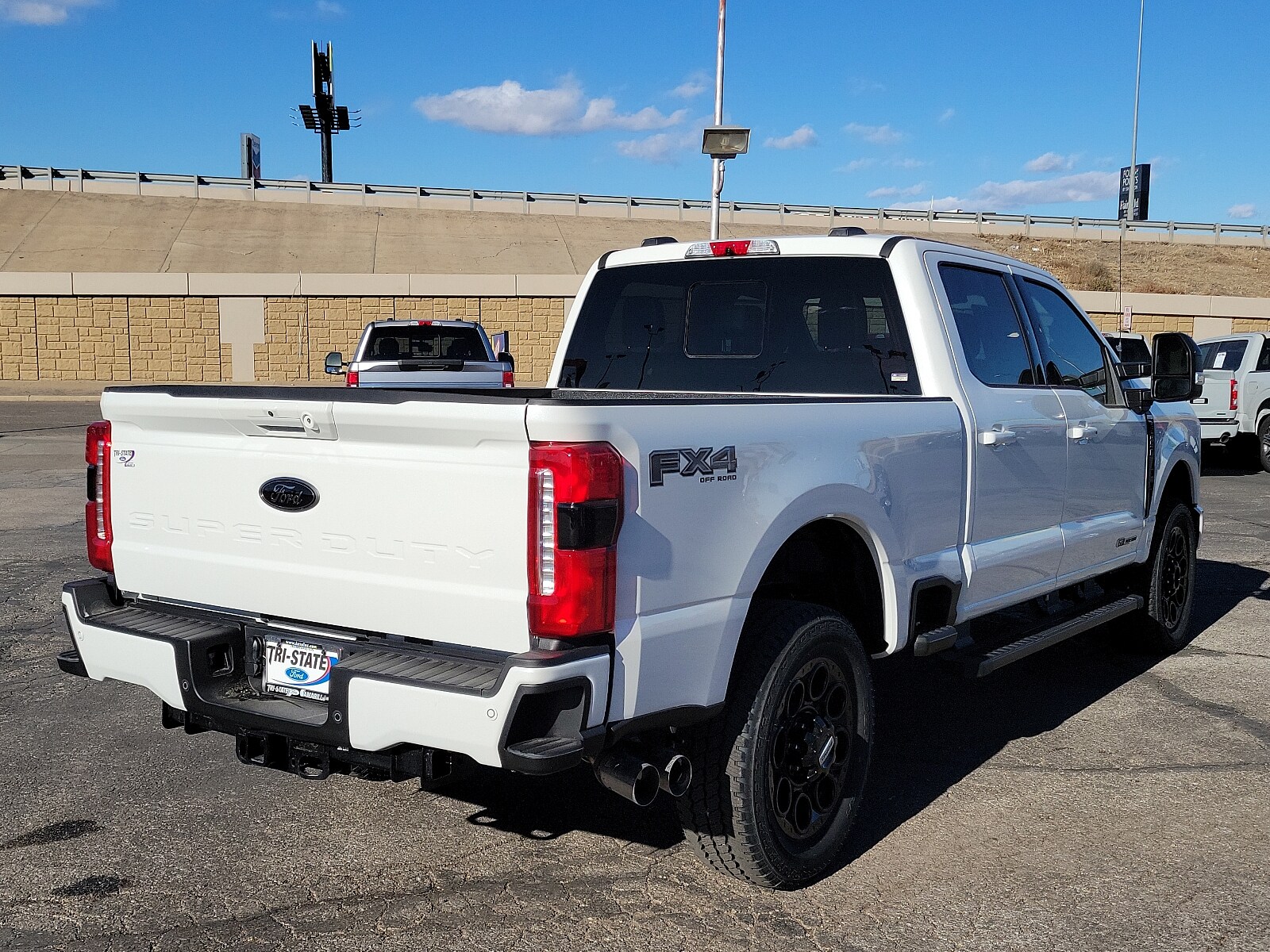 2025 Ford F-250 Lariat photo 4