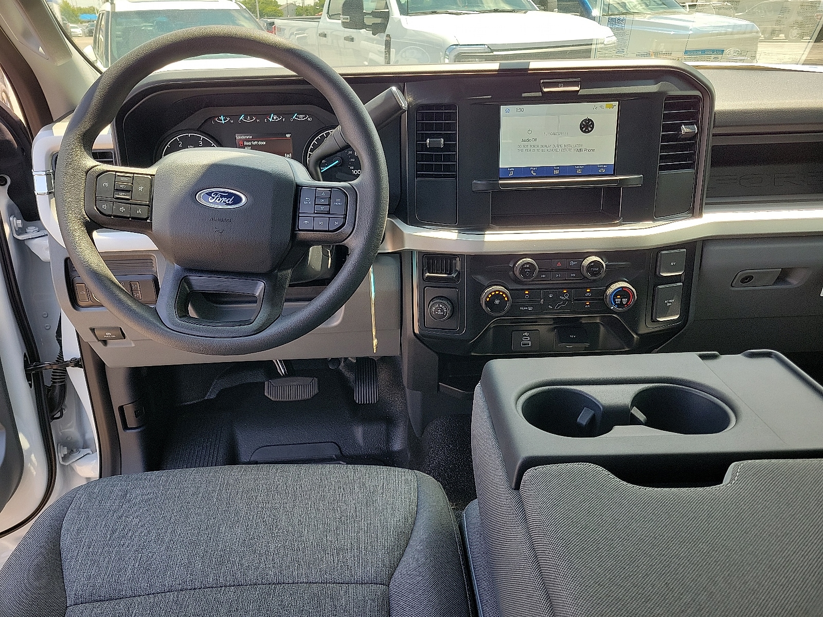 2025 Ford F-250 Super Duty XL - Photo 10