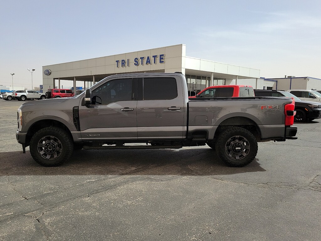 Used 2024 Ford F-250 Lariat 4x4 Crew Cab 6.75 ft. box 160 in. WB SRW Sedan