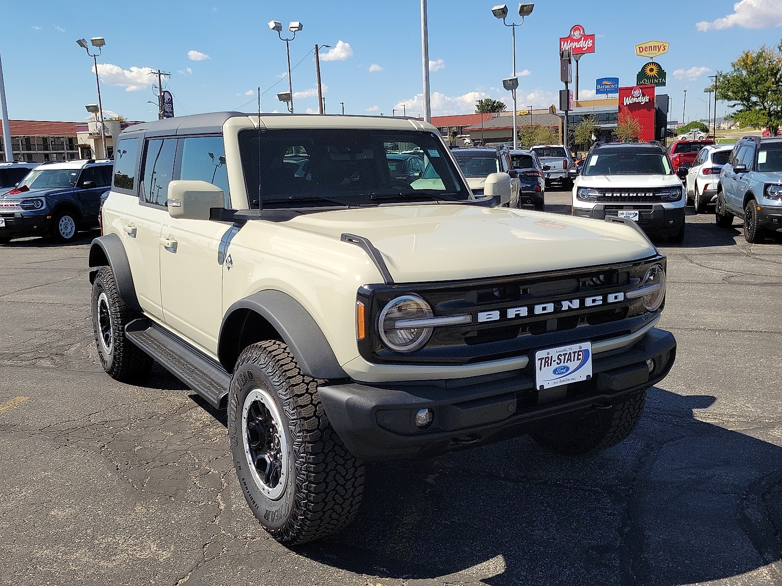 2025 Ford Bronco 4-Door Outer Banks - Photo 6