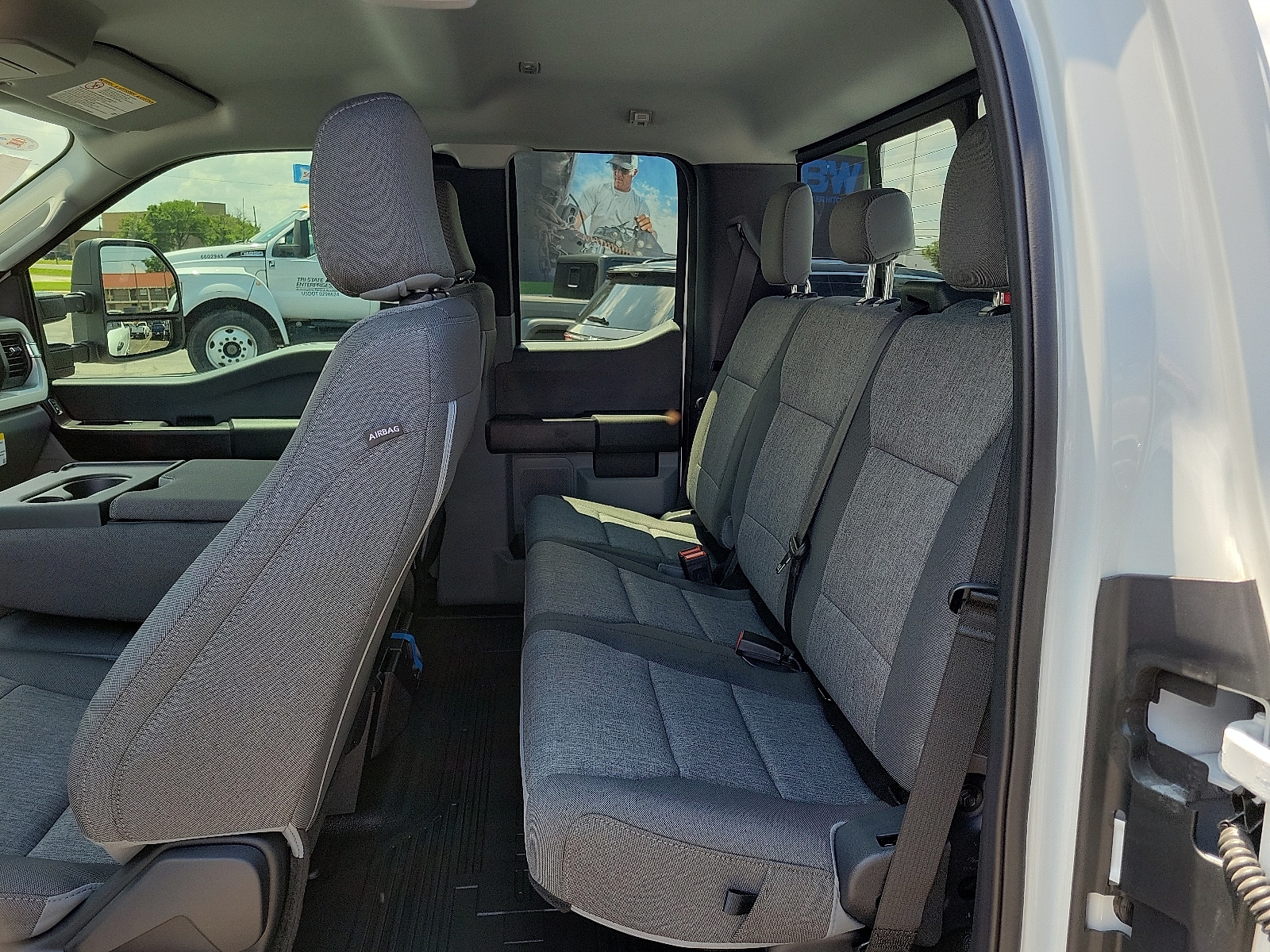 2025 Ford F-250 Super Duty XL - Photo 9