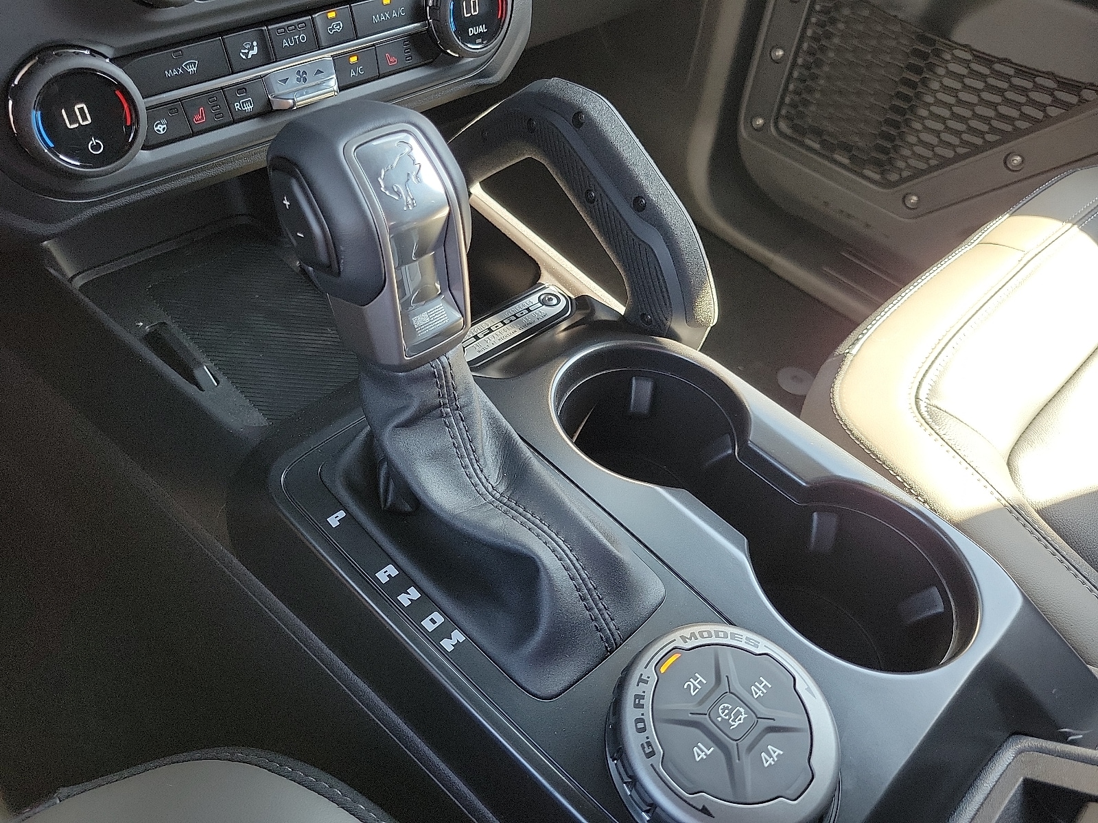 2025 Ford Bronco 4-Door Outer Banks - Photo 18