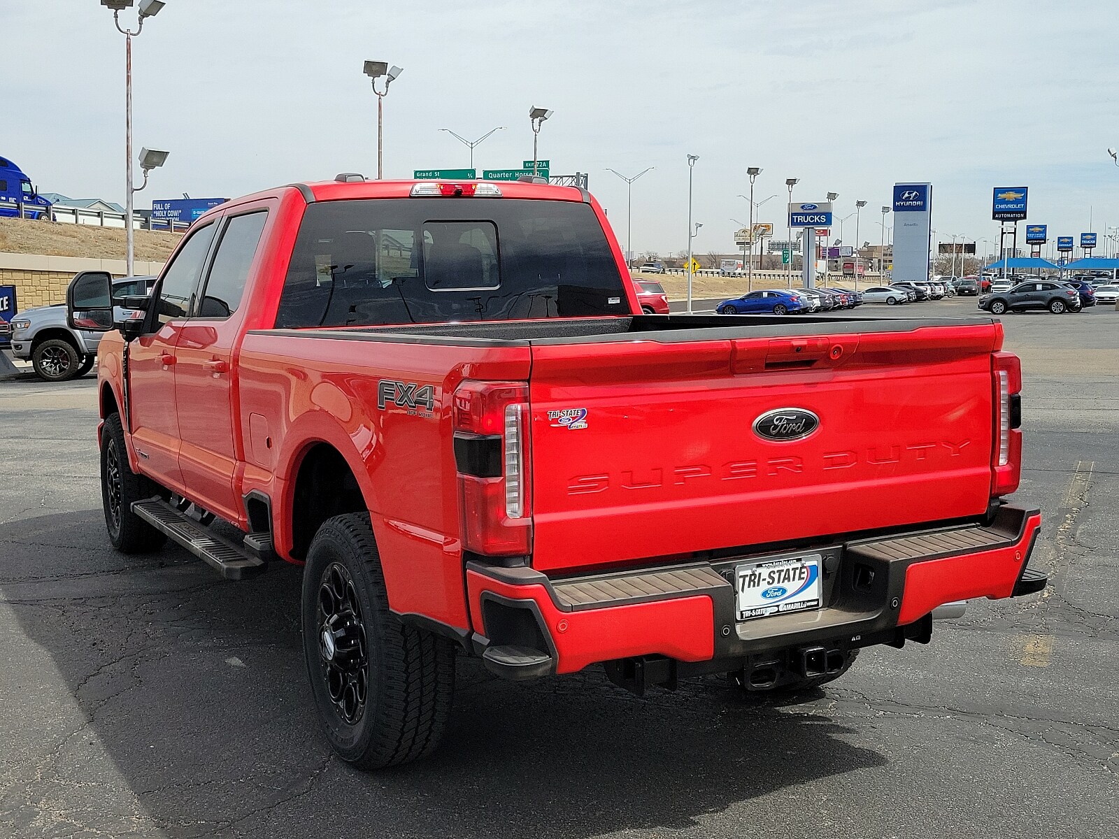 2025 Ford F-250 Lariat photo 2