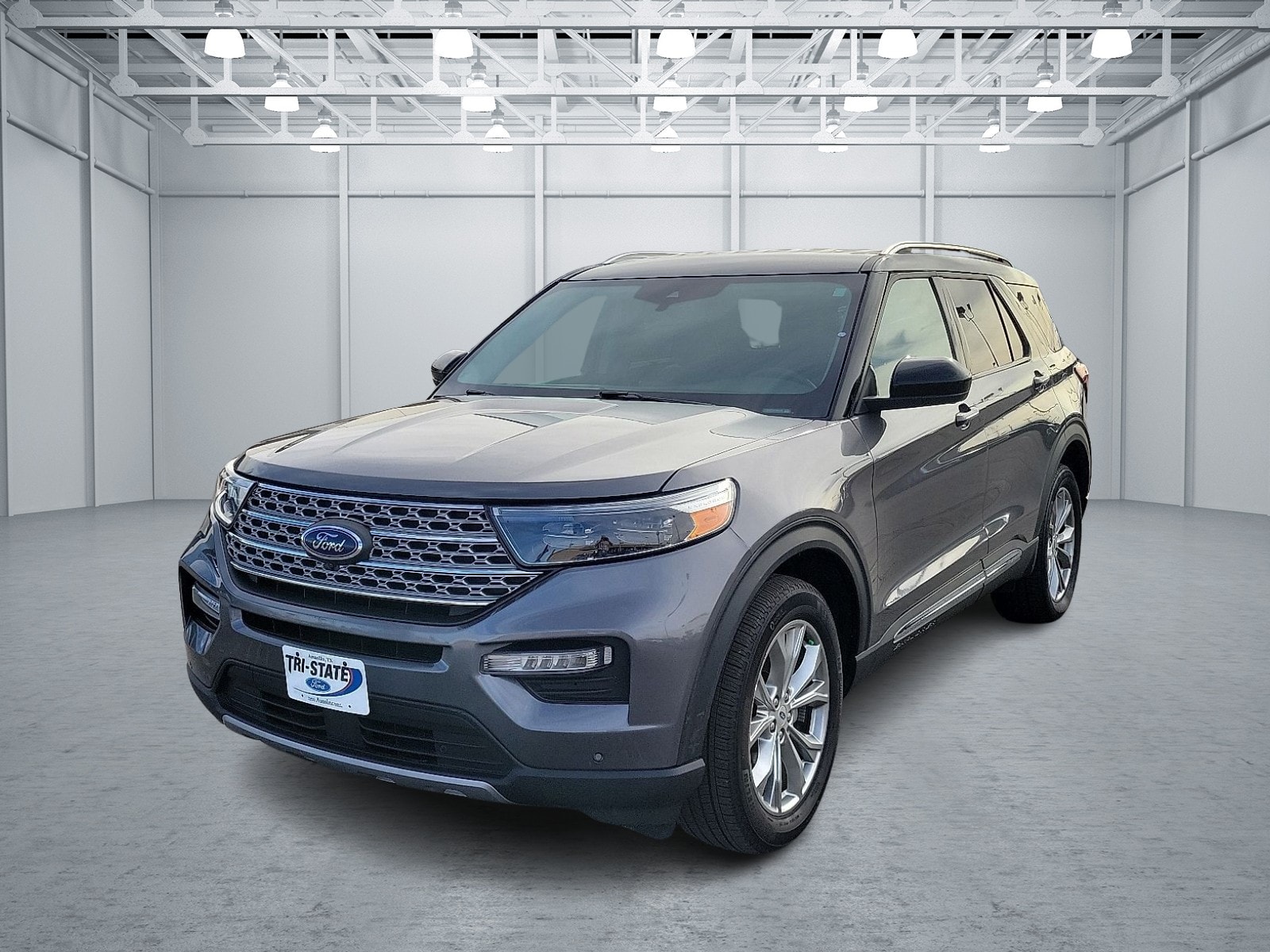 2023 Ford Explorer Limited's photo