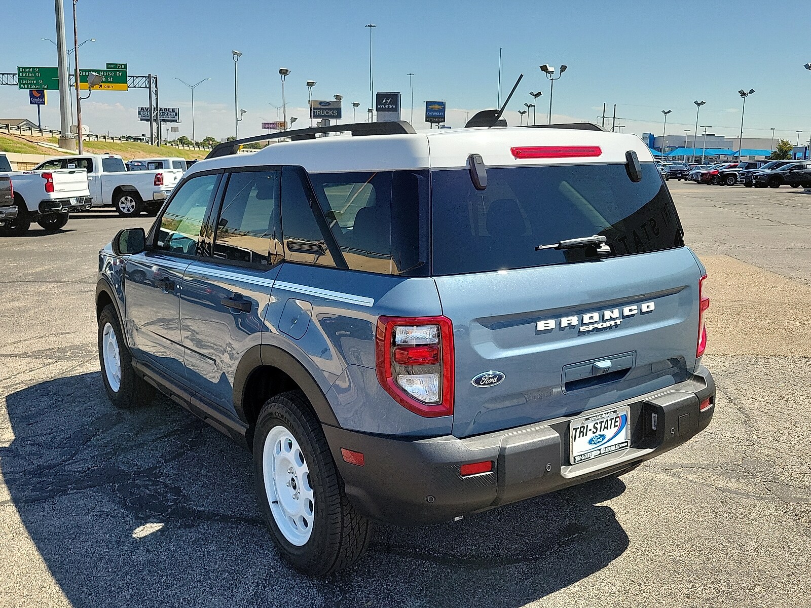 2025 Ford Bronco Sport Heritage photo 3