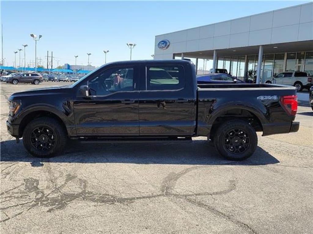 Used 2024 Ford F-150 XLT 4x4 SuperCrew Cab 5.5 ft. box 145 in. WB