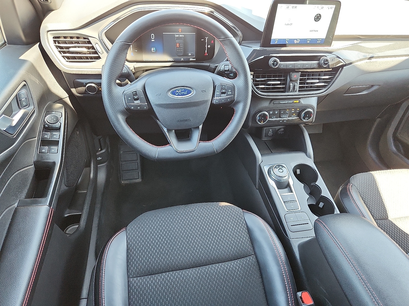 2025 Ford Escape ST-Line - Photo 9