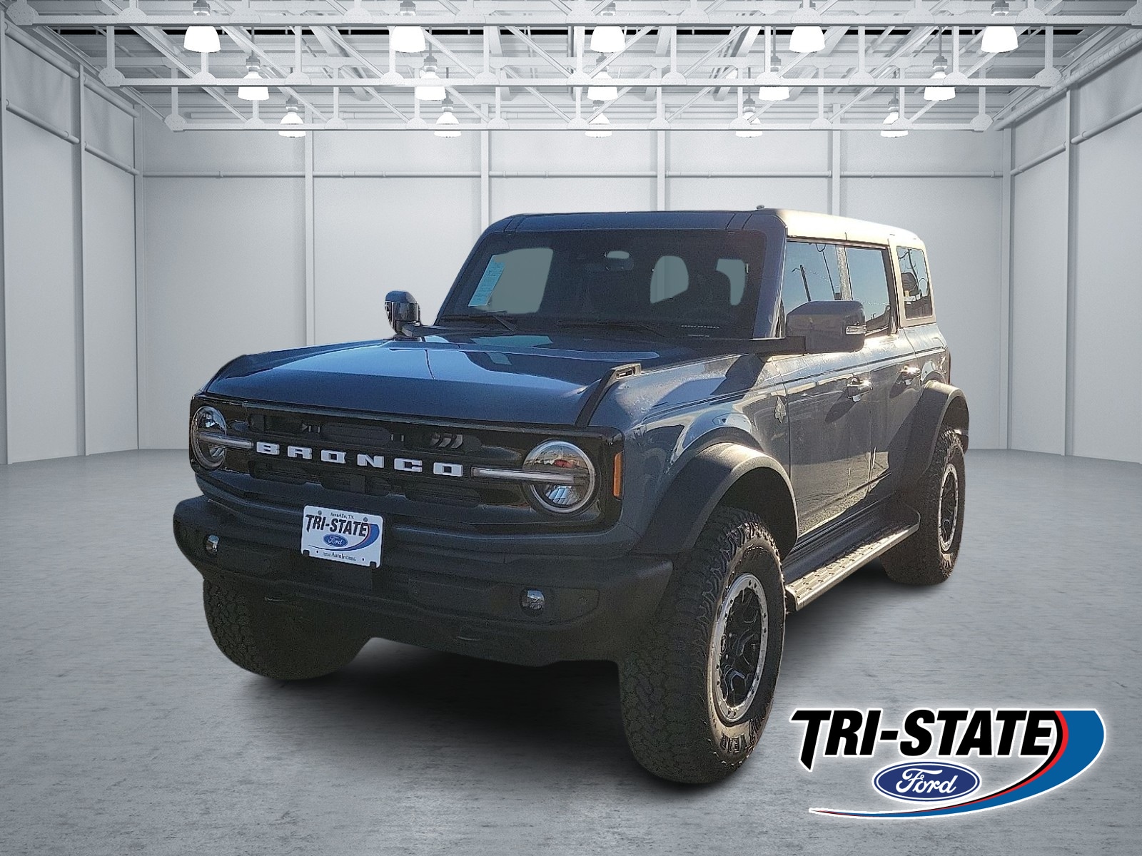 2025 Ford Bronco 4-Door Outer Banks's photo
