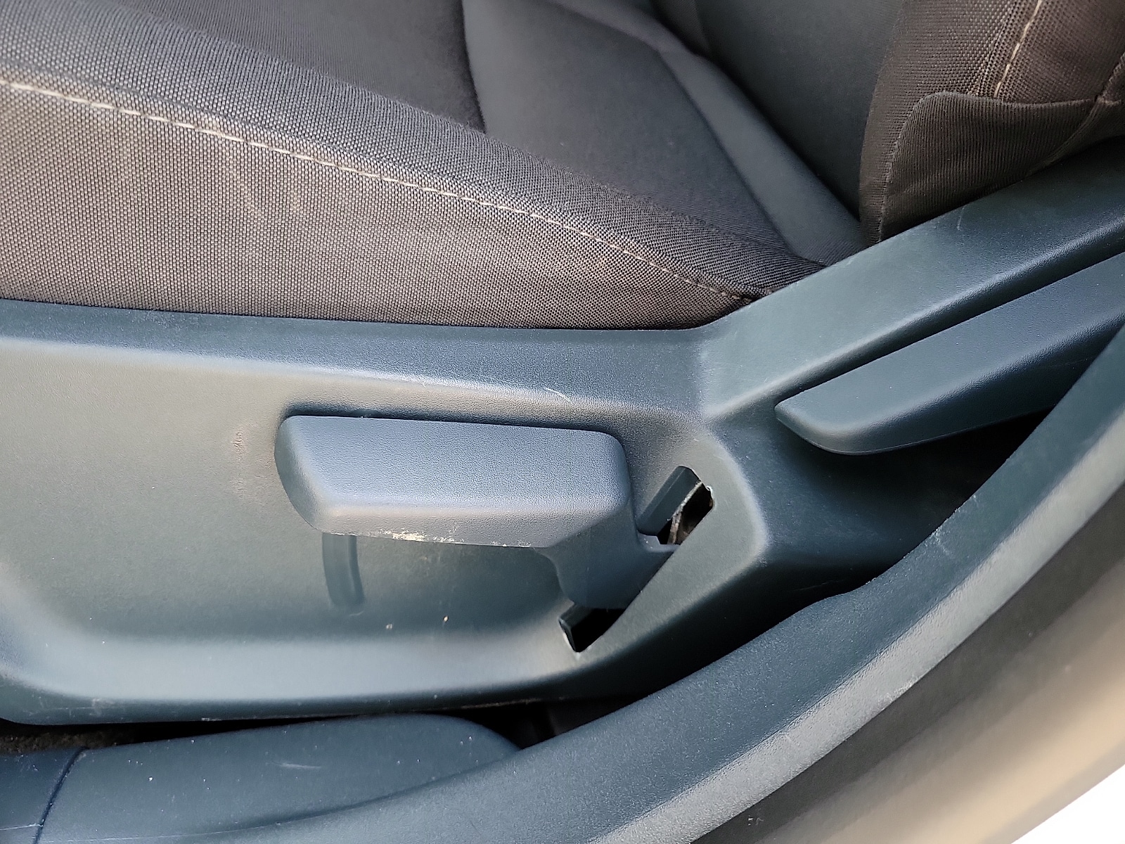 2025 Ford Maverick XL - Photo 13