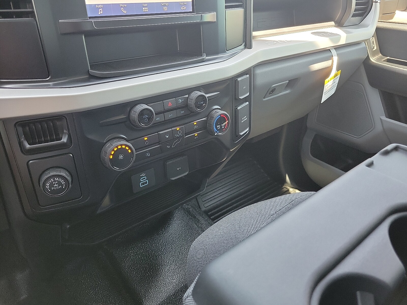 2025 Ford F-250 Super Duty XL - Photo 18