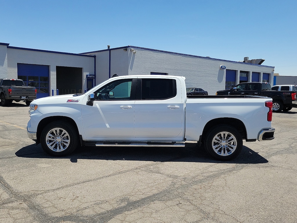 Used 2025 Chevrolet Silverado 1500 LT w/1LT 4x4 Crew Cab 6.6 ft. box 157 in. WB