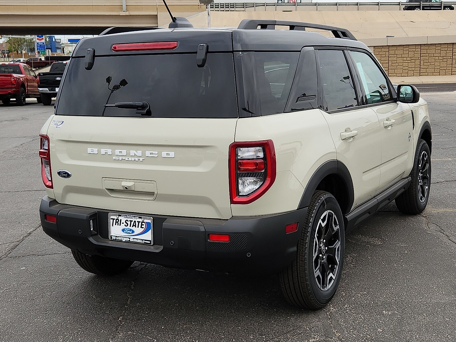 2025 Ford Bronco Sport Outer Banks photo 4