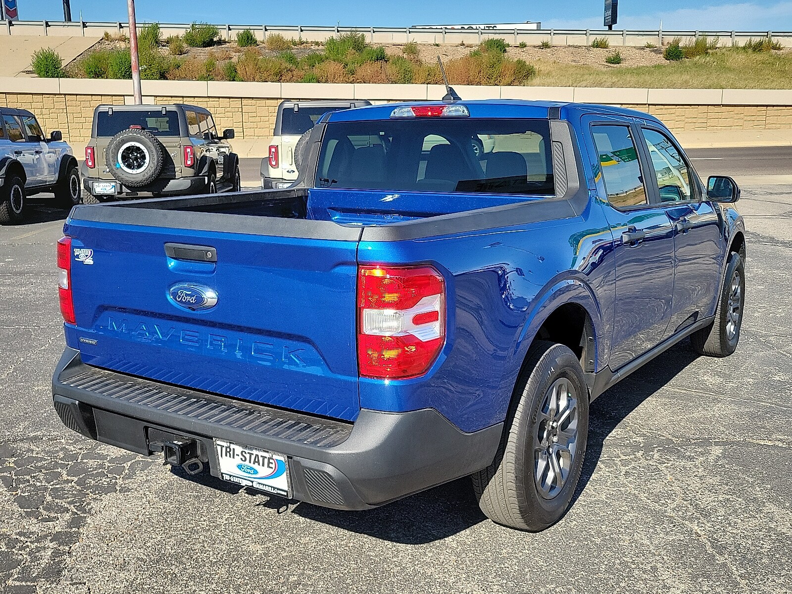 2023 Ford Maverick XLT photo 3