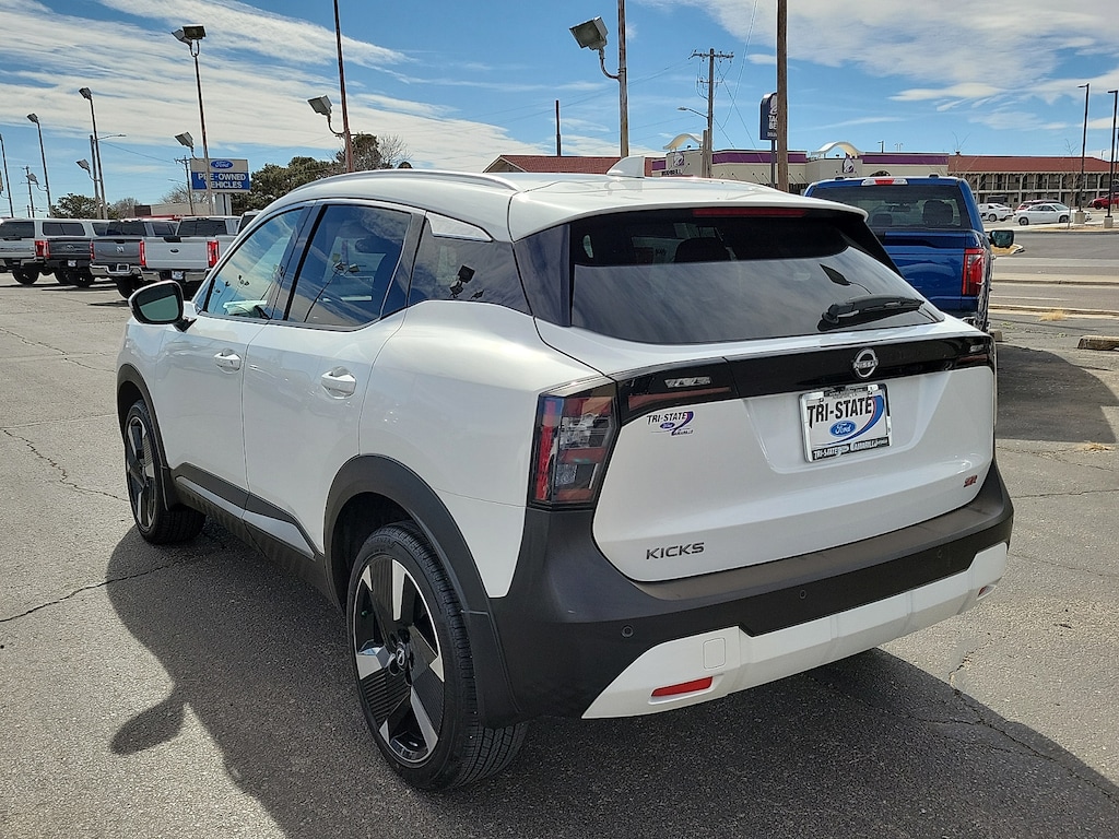 Used 2025 Nissan Kicks SR Front-Wheel Drive