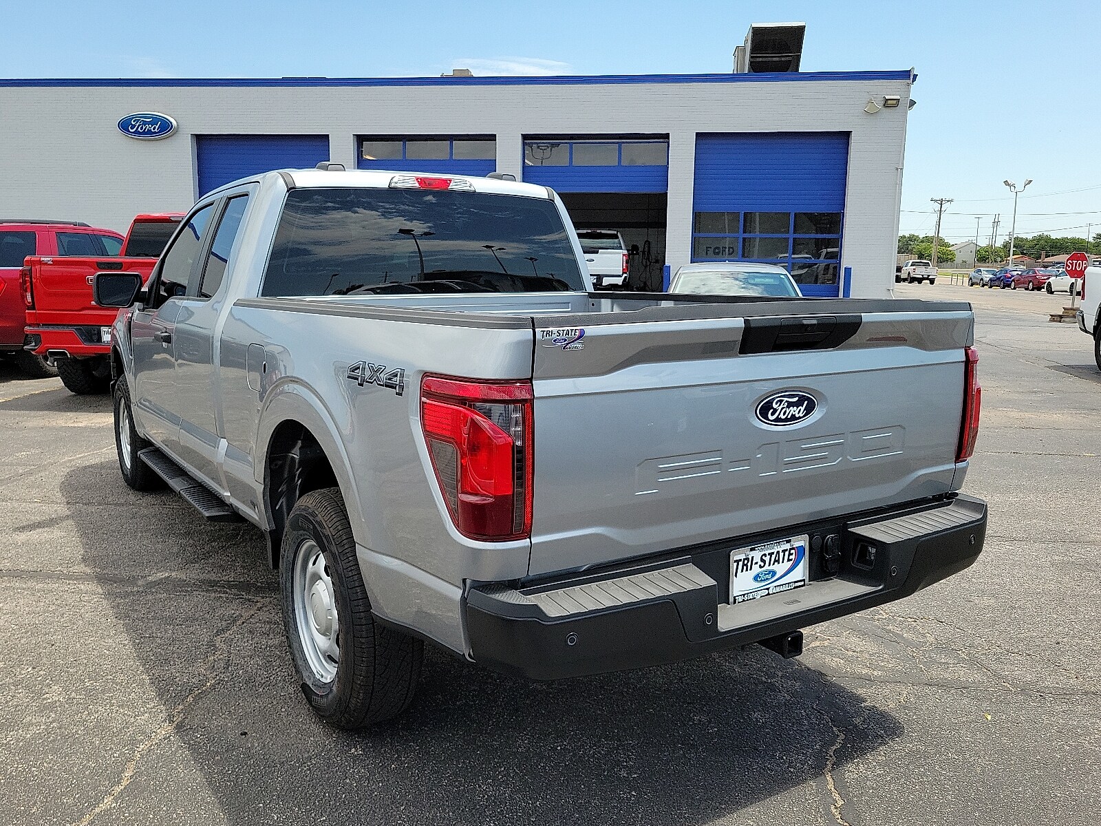 2025 Ford F-150 XL photo 2