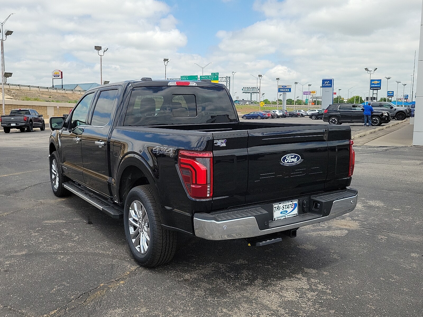2025 Ford F-150 Lariat photo 3