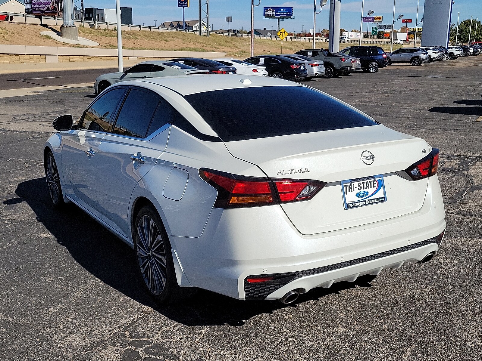 2024 Nissan Altima 2.5 SL photo 3