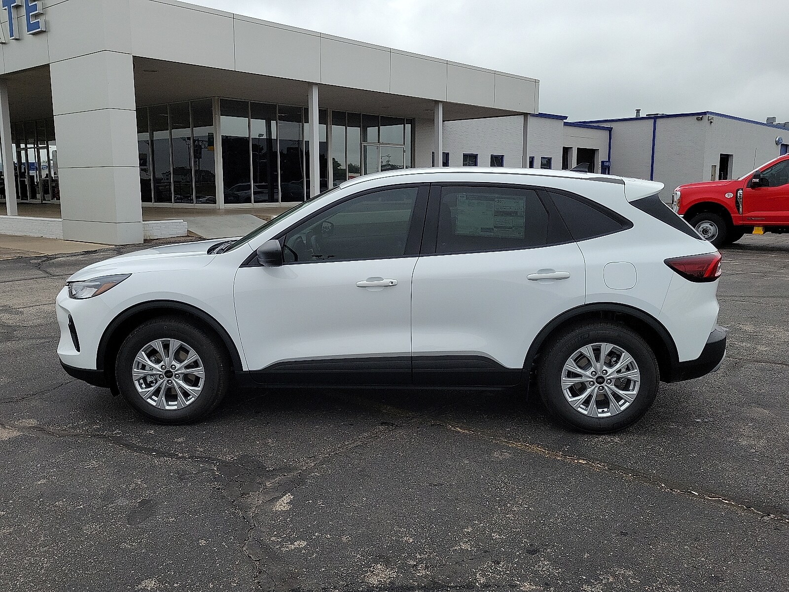 2025 Ford Escape Active photo 2