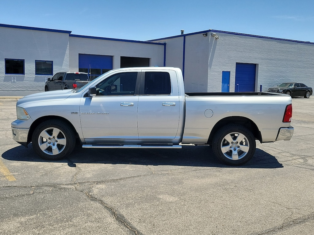 Used 2012 RAM 1500 SLT 4x2 Quad Cab 6.3 ft. box 140 in. WB