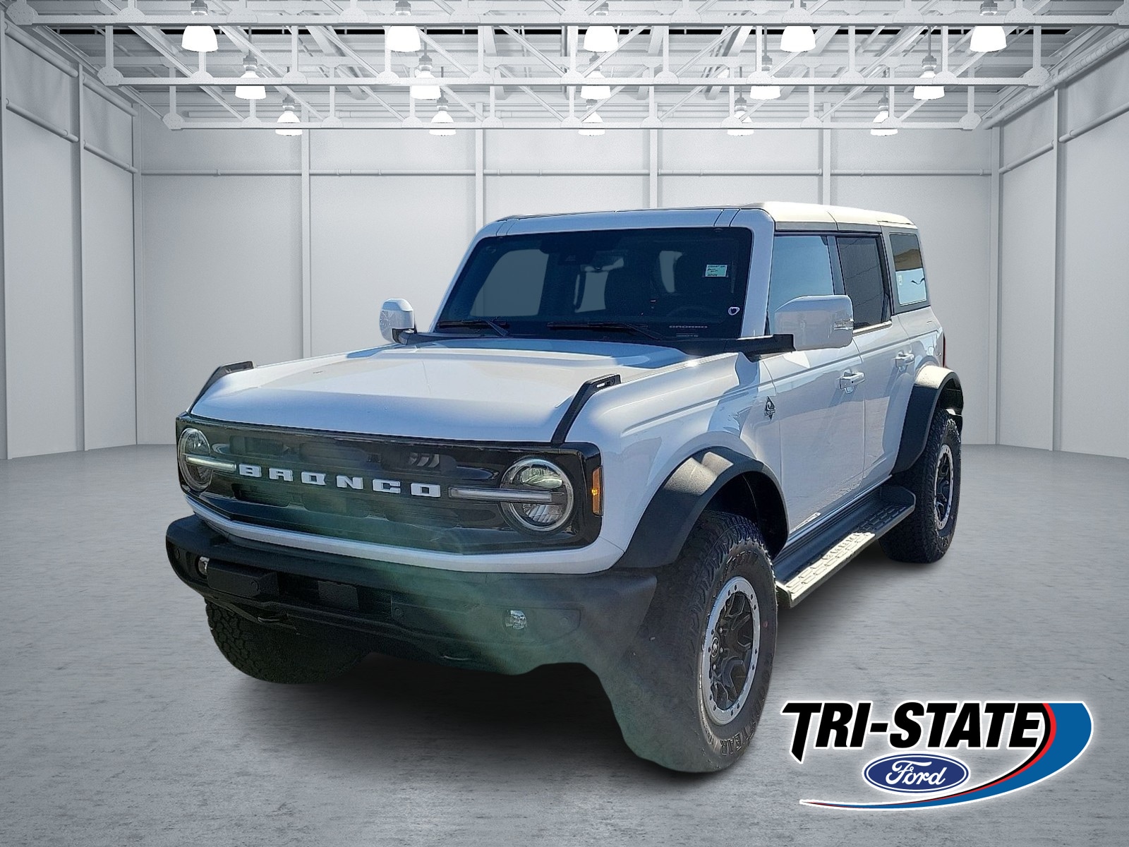 2025 Ford Bronco 4-Door Outer Banks's photo