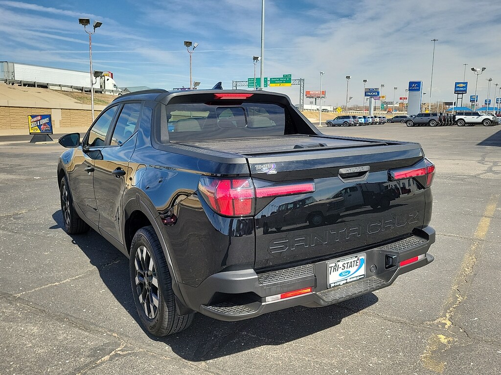 Used 2025 Hyundai Santa Cruz SEL Activity Front-Wheel Drive