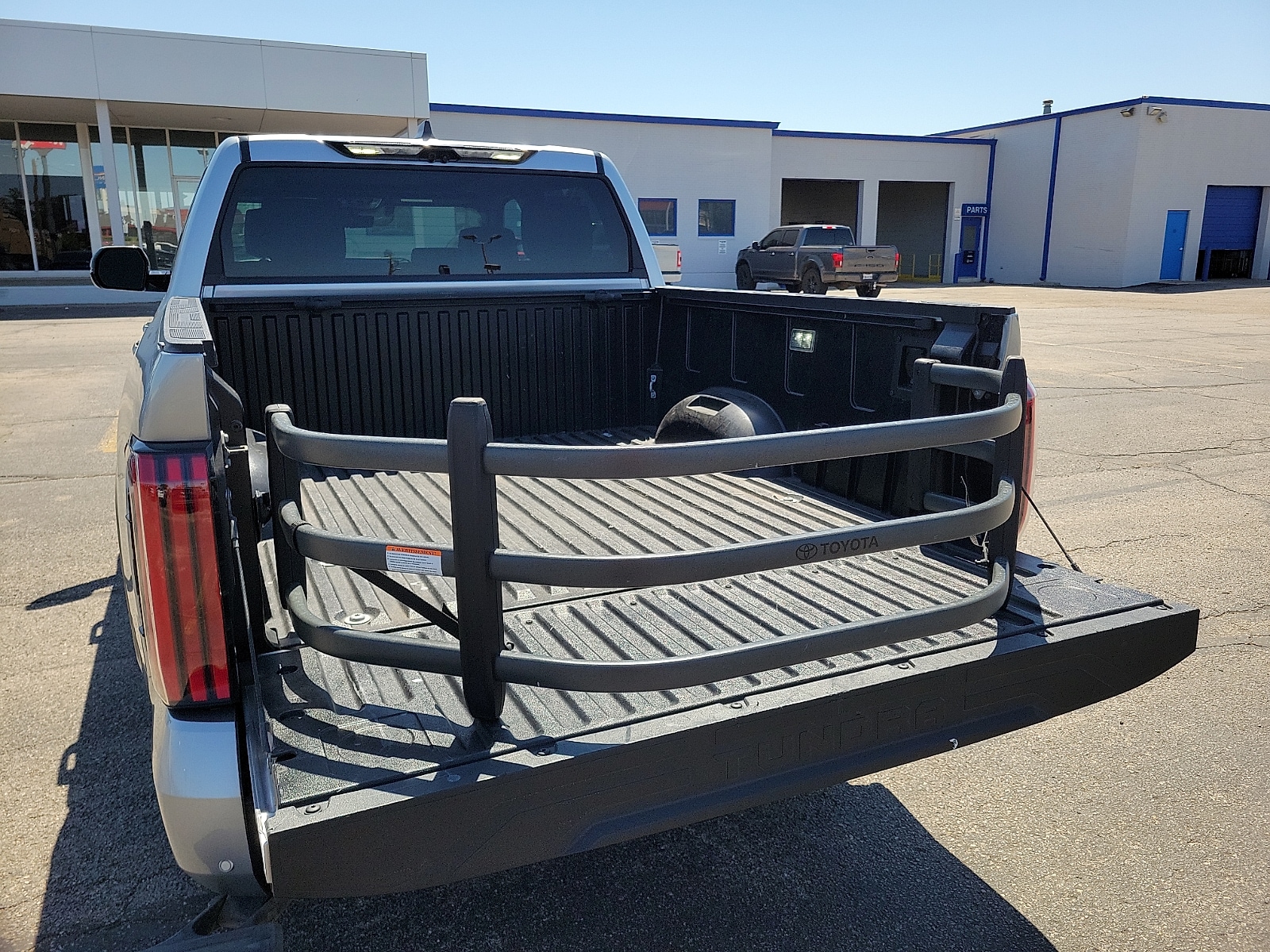 2024 Toyota Tundra Platinum - Photo 8