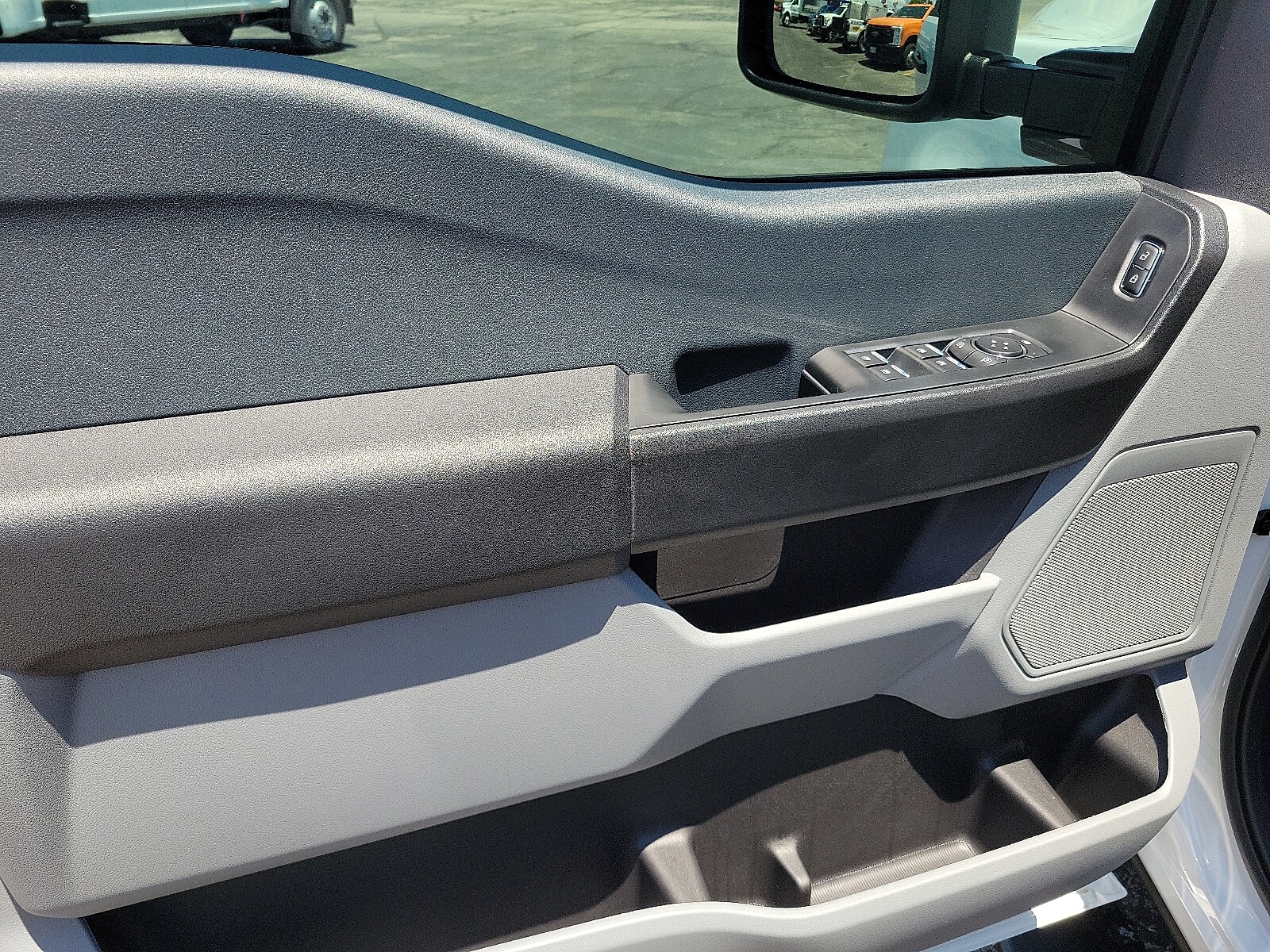 2025 Ford F-250 Super Duty XL - Photo 11