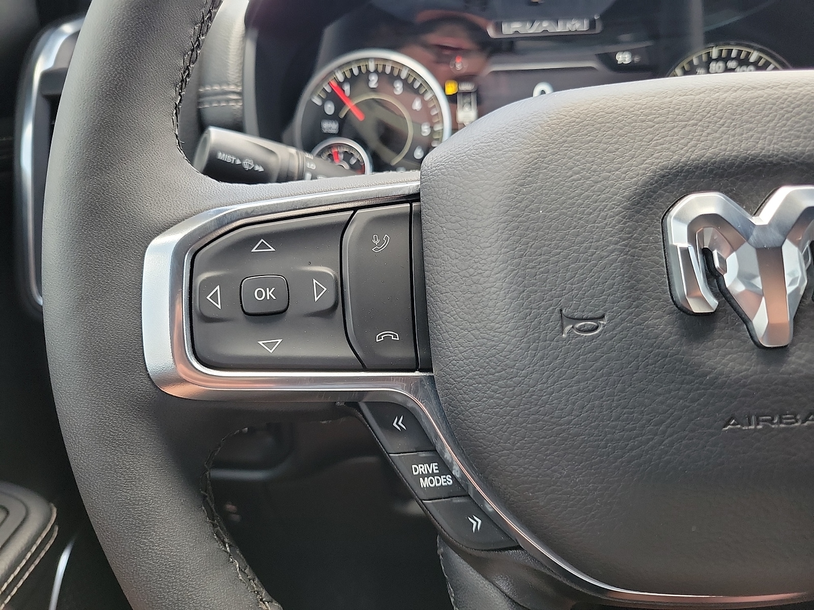 2025 RAM Ram 1500 Pickup Laramie - Photo 19