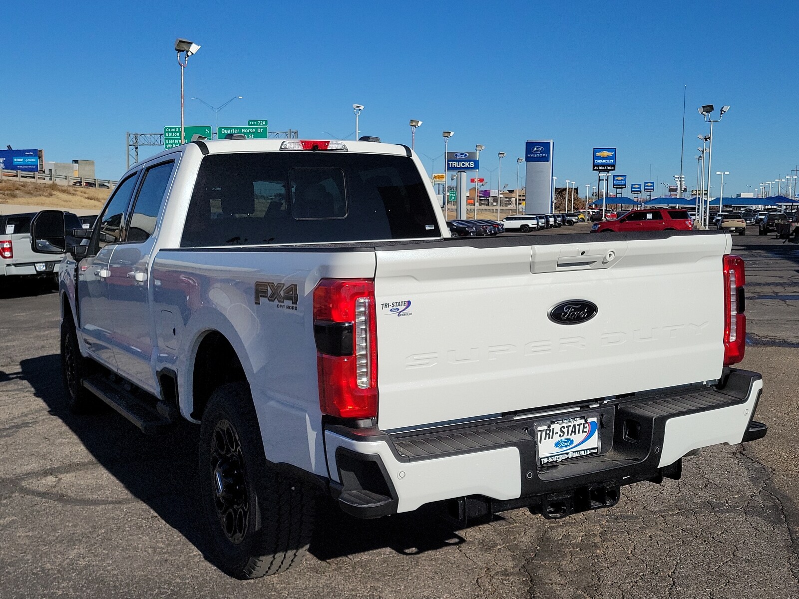 2025 Ford F-250 Lariat photo 3