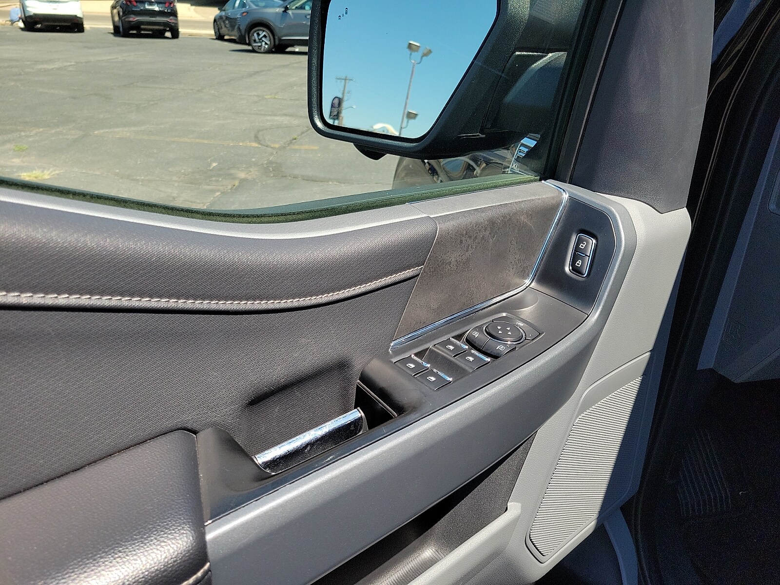 2024 Ford F-150 XLT - Photo 11