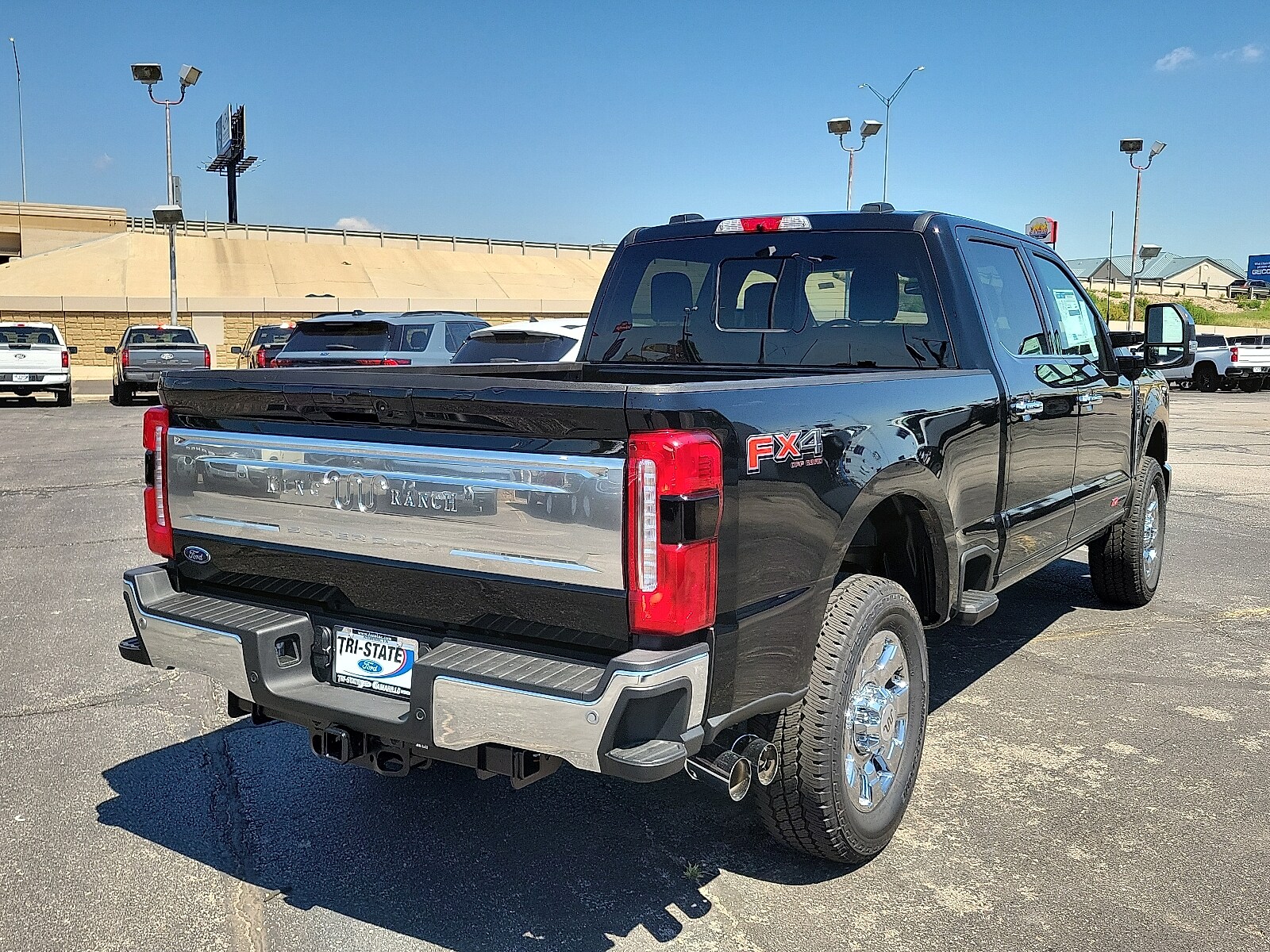 2026 Ford F-350 photo 4