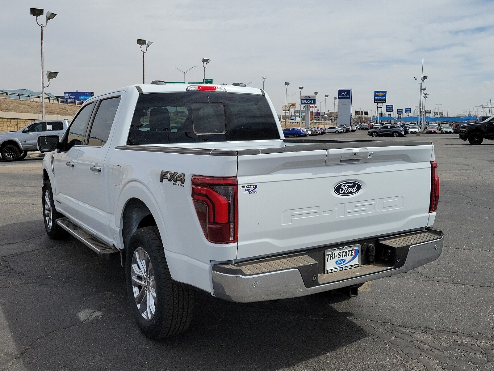 2025 Ford F-150 Lariat photo 3