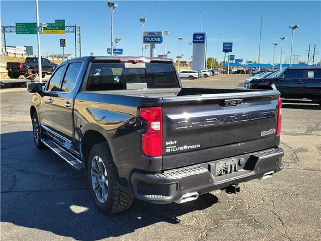 Used 2023 Chevrolet Silverado 1500 High Country 4x4 Crew Cab 5.75 ft. box 147.4 in. W