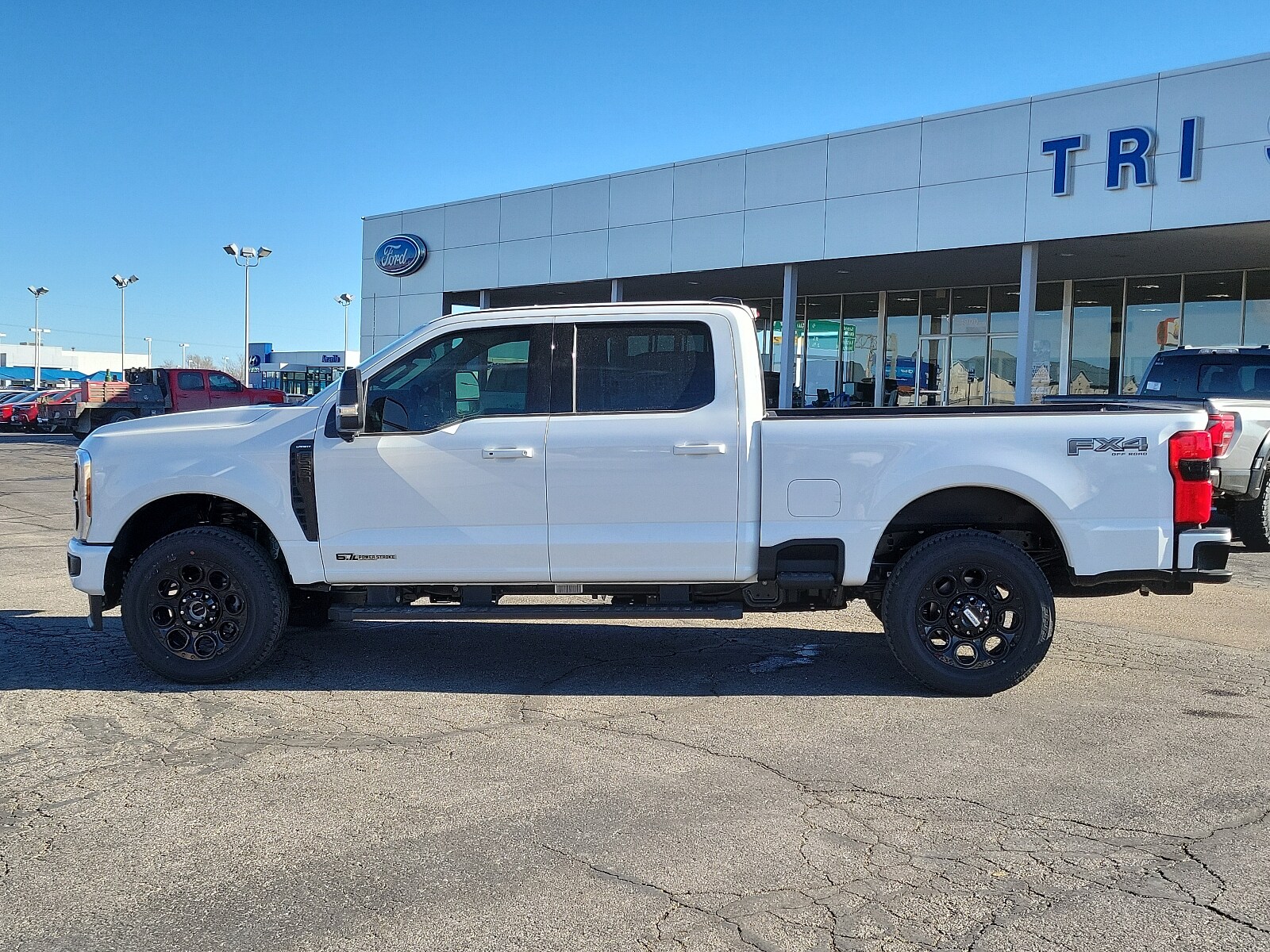 2025 Ford F-250 Lariat photo 2