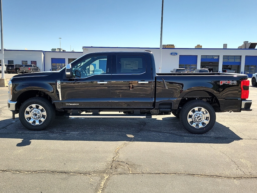 New 2026 Ford Super Duty F-350® Lariat® TRUCK