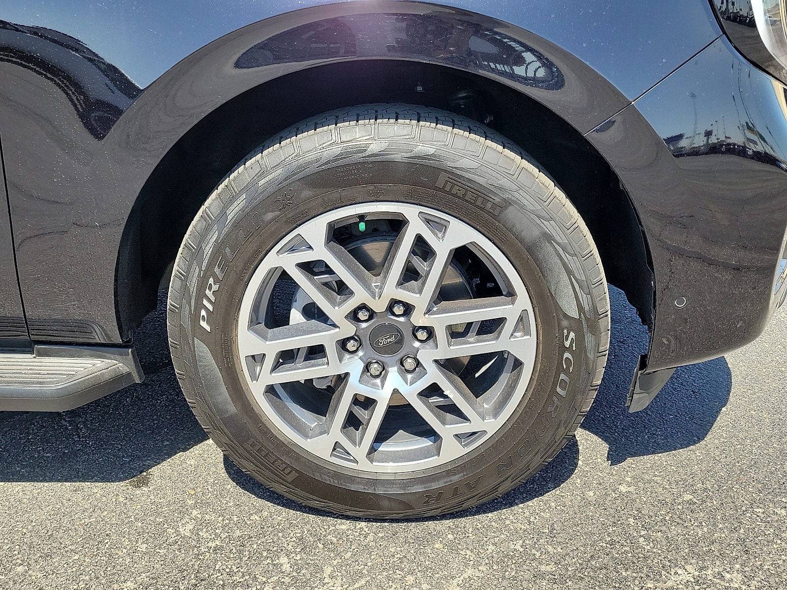 2025 Ford Expedition Active - Photo 8