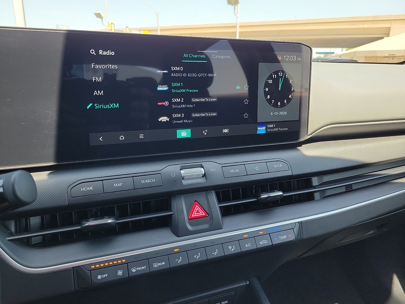 2025 Kia K4 LXS - Photo 15
