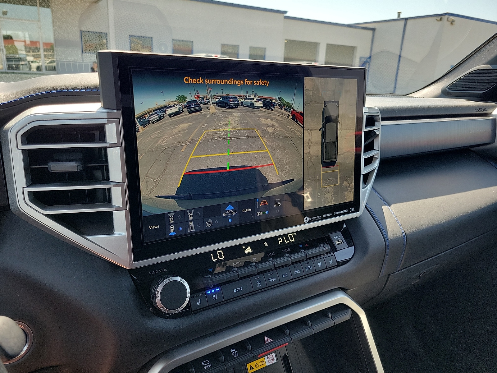 2024 Toyota Tundra Platinum - Photo 14