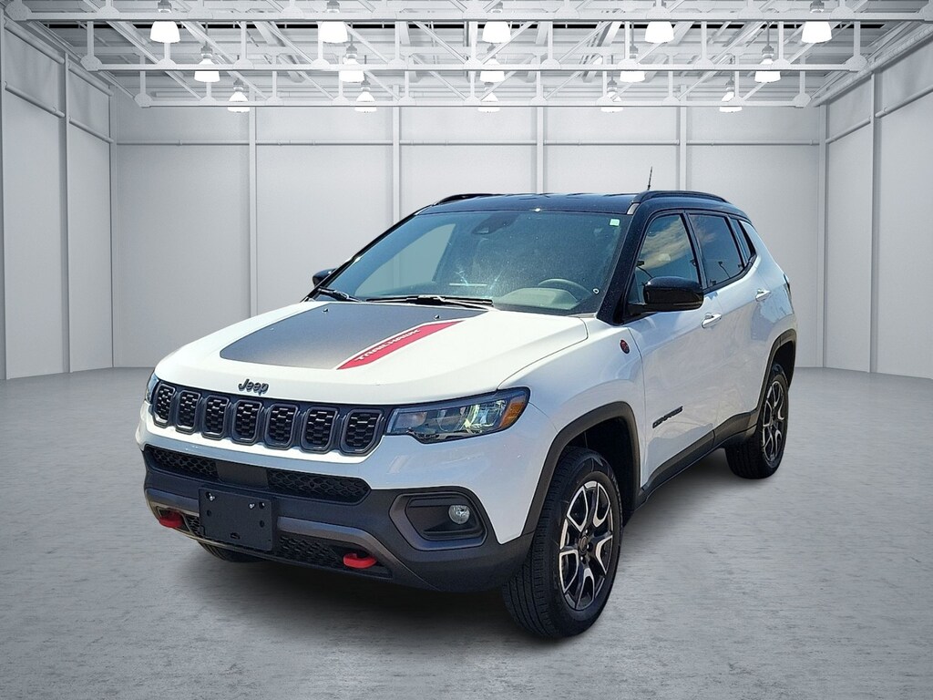 Used 2025 Jeep Compass Trailhawk 4x4