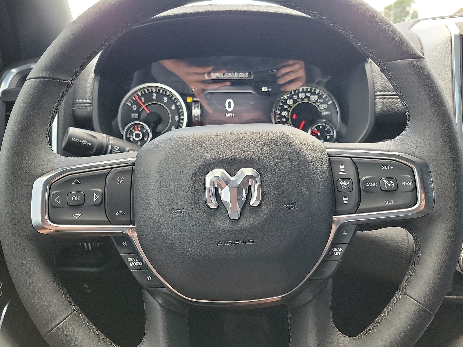 2025 RAM Ram 1500 Pickup Laramie - Photo 17
